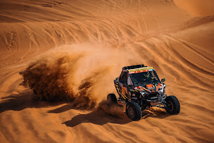 Photo n°4 de DW Motors Polaris Oise à Saint-Aubin-en-Bray (Magasin d'articles pour véhicules de loisirs)