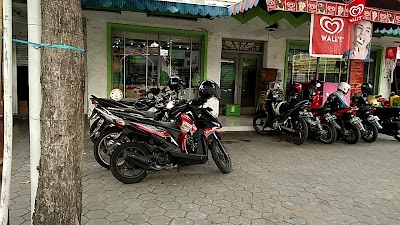 Photos of Toko Swalayan Maga