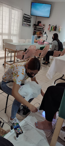 Sari Guzman Salon Spa - Thumbnail