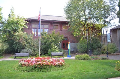 McMinnville Public Library