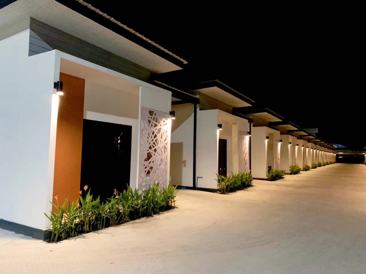 SEVEN HEAVEN HOTEL
