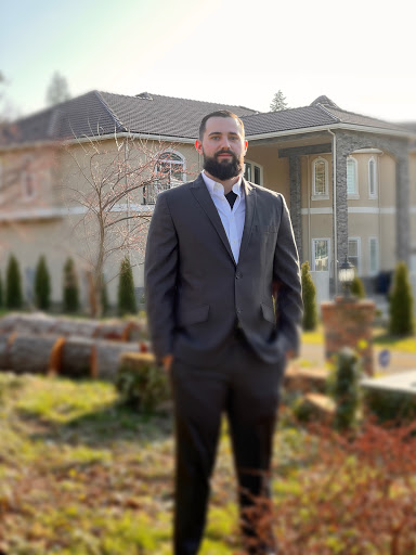 Tom Kuzmenko, Berkshire Hathaway HomeServices Northwest Real Estate Puyallup