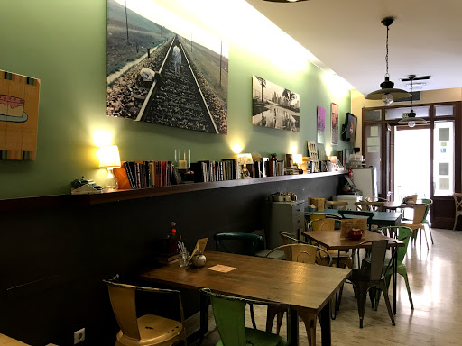 Cafe Cyrano - Visual