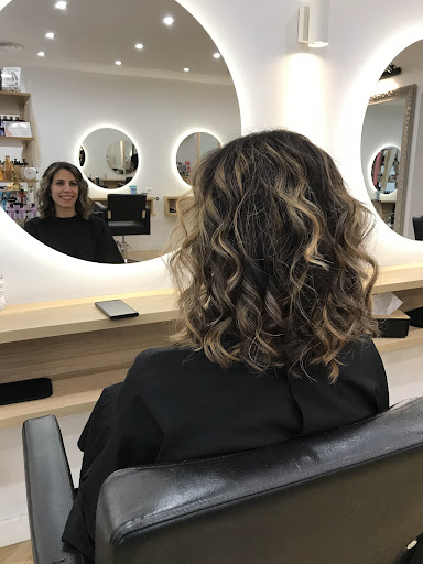 L'atelier de Marie : salon de coiffure : coiffeur libanais : hairdresser - Thumbnail