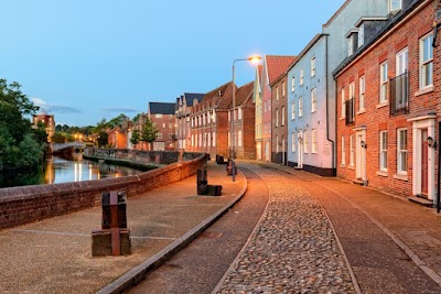 Harris & Birt Chartered Surveyors & Estate Agents
