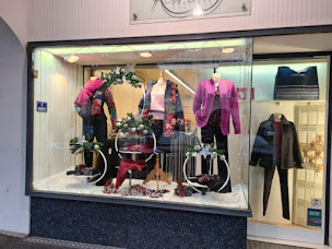 Photo n°8 de Coin de Paris (Le) à Lons-le-Saunier (Magasin de vêtements)