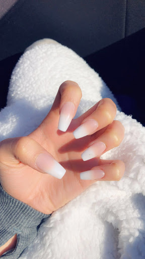 B City Nails - Thumbnail