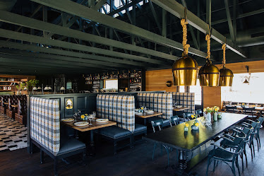Brasswood Bar + Kitchen