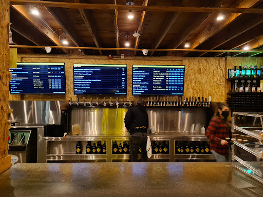 Yellow Dog Brewing Co. Gallery - Canada