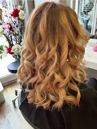 Photo n°8 de Coiffeur Christen Conti Expert Visagiste Coloriste à Schiltigheim (Vendeur de bijoux en gros)