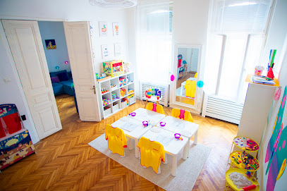 Atelierul copiilor cu Stefana