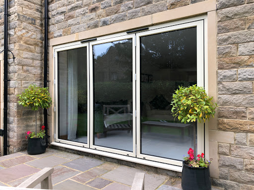 Bifold Homes & Gardens