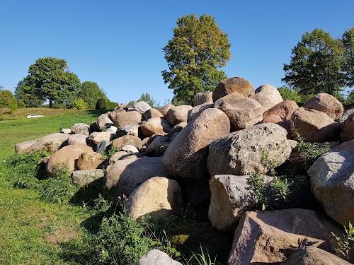 Viesatas upesloku takas