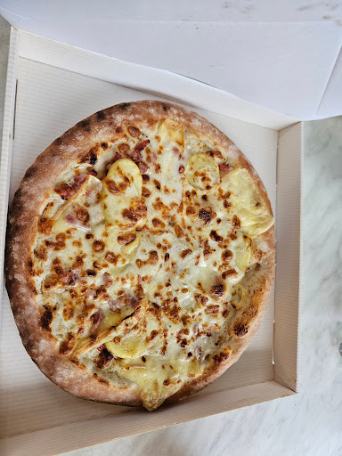 Photo 3 - Distributeur Automatique Pizzas 24/24 7/7 Hôtel Relais du Loir