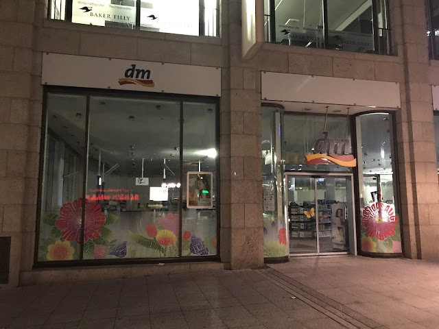 dm-drogerie markt