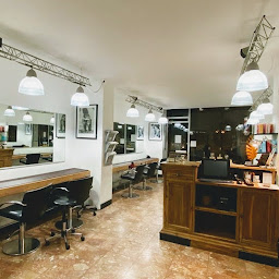 Photo n°3 de Oxygène Coiffure. à Les Lilas (Salon de coiffure)