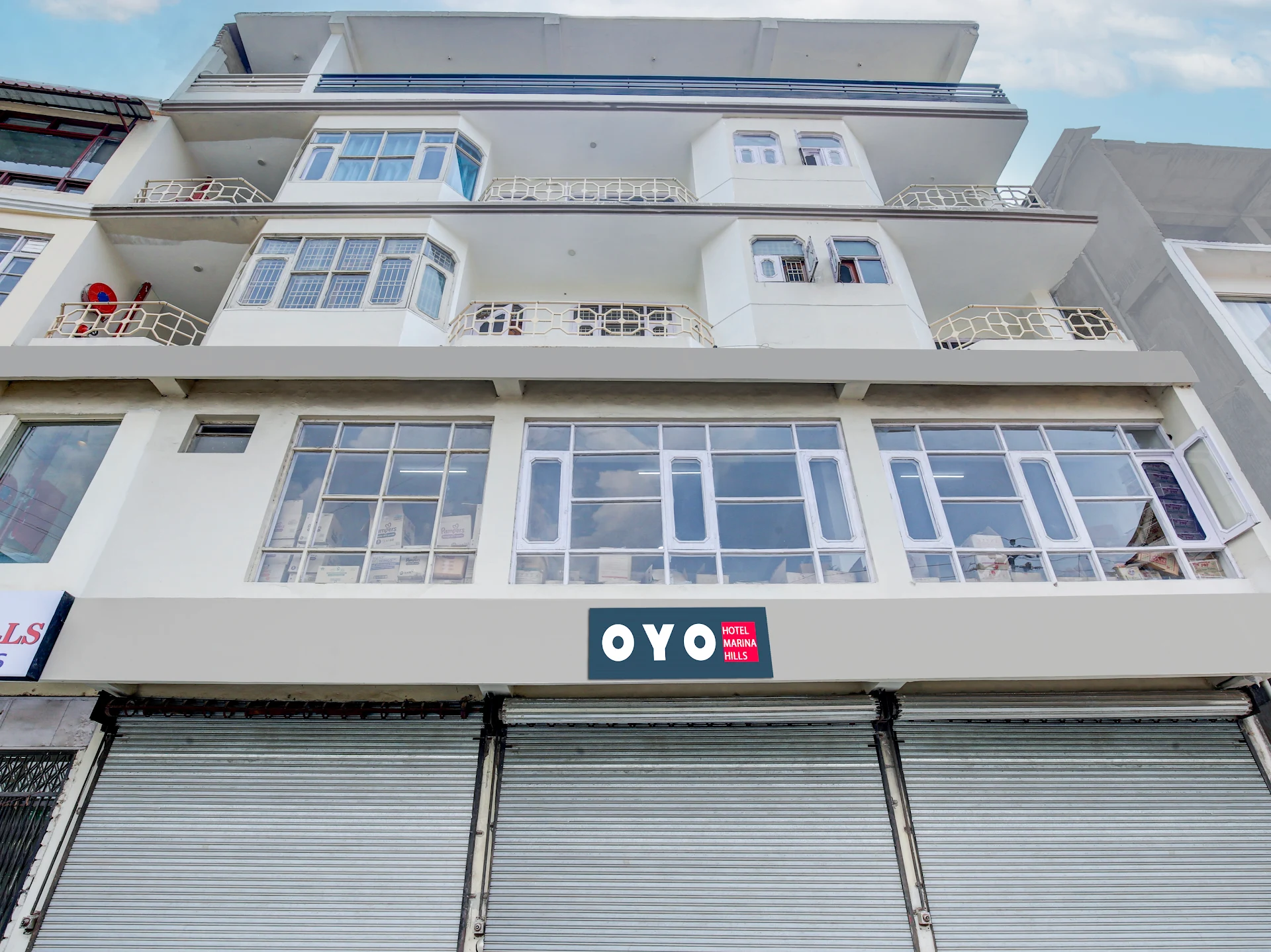 OYO Hotel Marina Hills