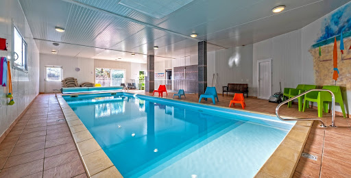 Photo de Gîtes de Pennavern - Locations de Gîtes avec piscine intérieure chauffée et Spa, au bord de mer, Finistère, Bretagne à Loperhet (29470)