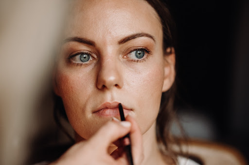 VonZuhauseAusSchön | Haare & Make-up | Mobile Brautstylistin