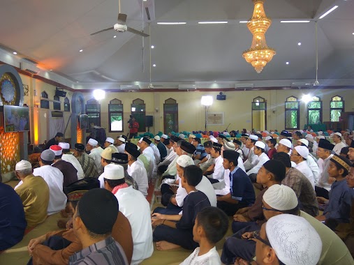 Masjid Husnul Khotimah, Author: Agus Fuad