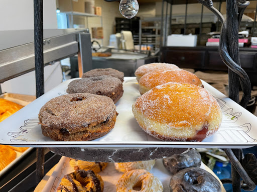 Solomon's Bakery - Visual