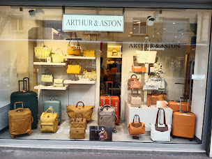 Photo n°1 de Arthur & Aston à Caen (Magasin de maroquinerie)