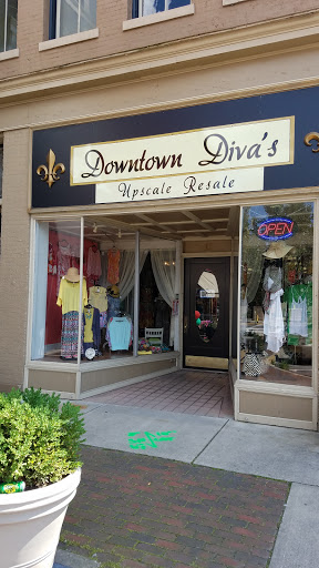 Downtown Divas - Visual