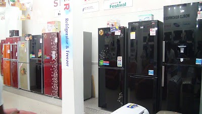 Photos of SINGER SHOW ROOM