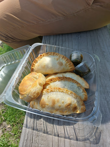 EMPANADUS - Visual