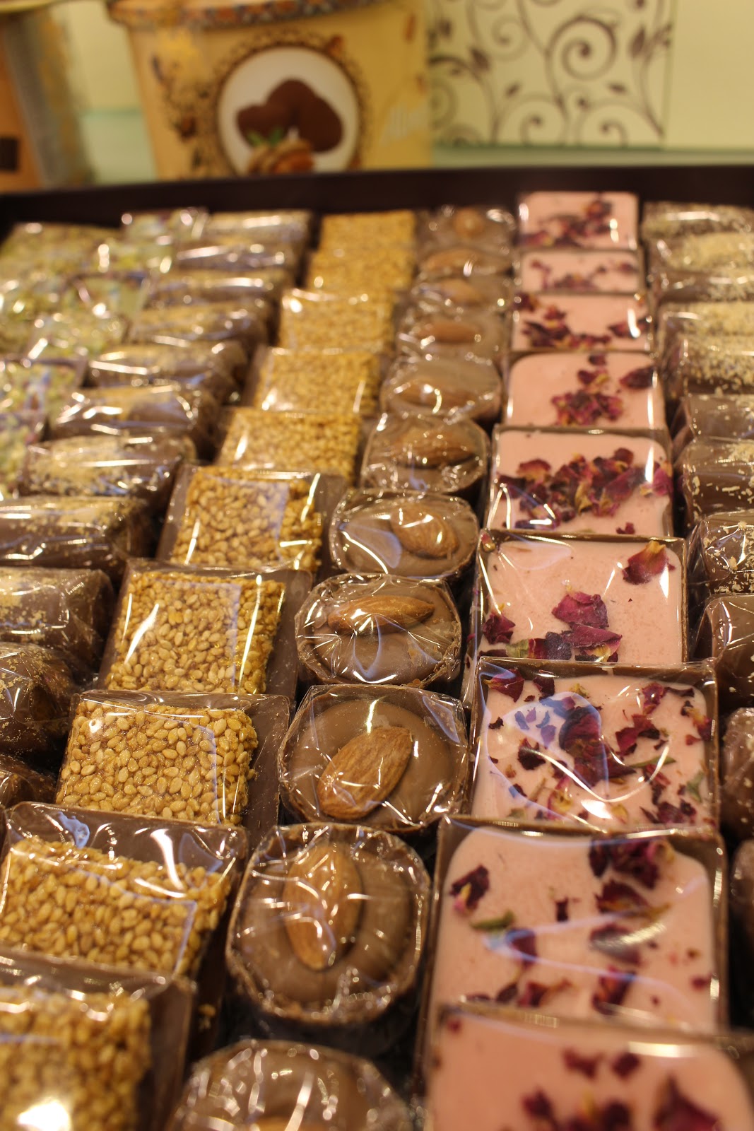 لوغانو للشوكولاه - صورة 2