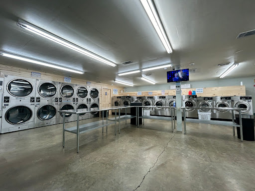 Speedy Wash Laundry
