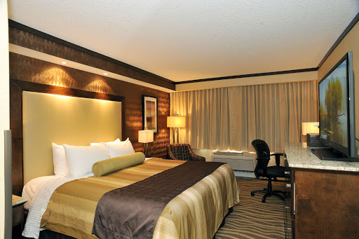 Best Western Premier Denham Inn & Suites - Thumbnail