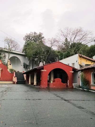 Photos of Xallitic neighborhood