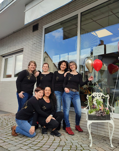 The New Art of Hair (Diensberg und Palm-Götze Friseur GmbH) - Germany