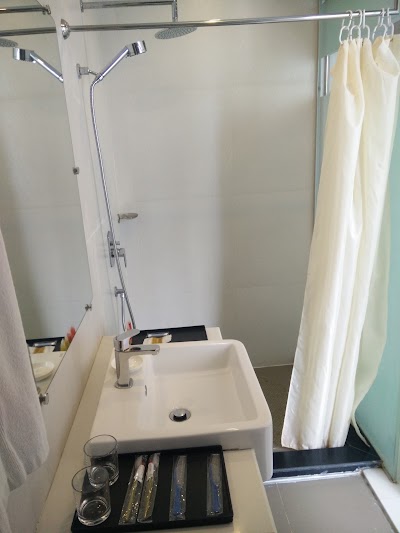 Photos of RGN City Lodge
