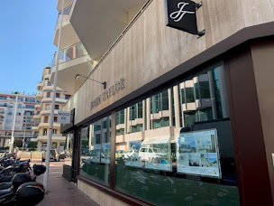 Photo n°5 de John Taylor Cannes : Agence Immobilière de Luxe à Cannes (Agence de location de maisons de vacances)