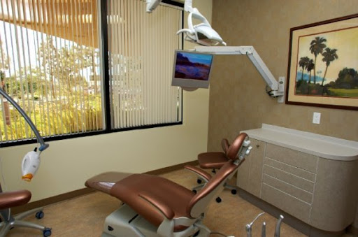 Dr. Deanna Risos - Visual