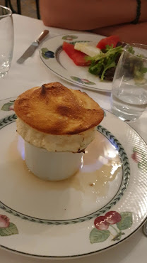 Au Petit Marguery by null