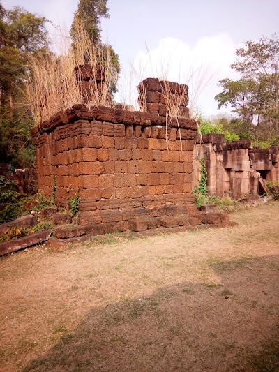 Photos of Prasat Chan