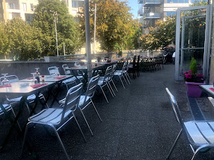 Photo n°1 de New Bishoku à Nanterre (Restaurant de sushis)