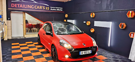 Detailing car's 25