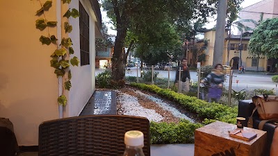 Photos of New Hearts Caf&eacute;