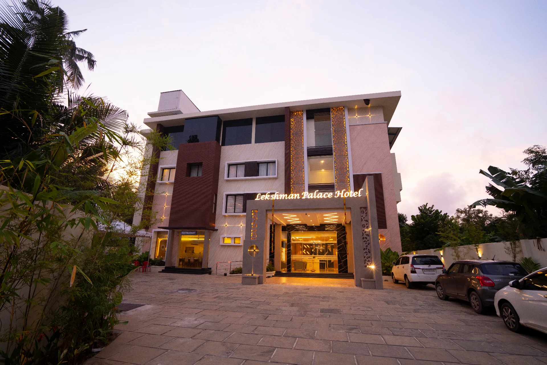 Lekshman Palace Hotel