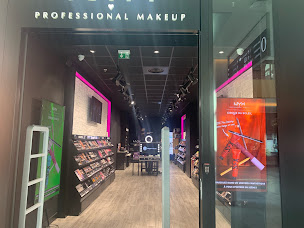Photo n°2 de NYX Professional Makeup - Rosny 2 à Rosny-sous-Bois (Magasin de cosmétiques)