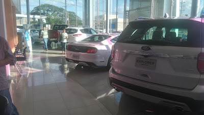 Photos of Ford