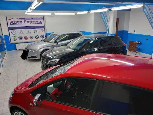 Autoexpress Trevi - Visual
