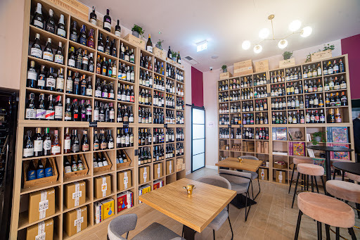 Republika Wina Wine Bar