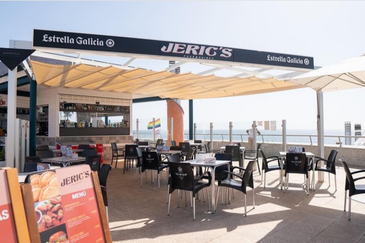 Jeric's Bar — photo