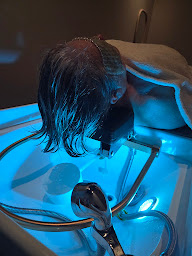 Photo n°4 de L'A-TWO Coiffure à Montoire-sur-le-Loir (Salon de coiffure)