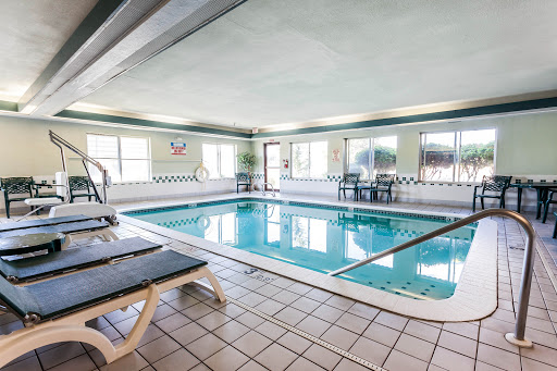 Comfort Inn & Suites Kelso - Longview - Thumbnail